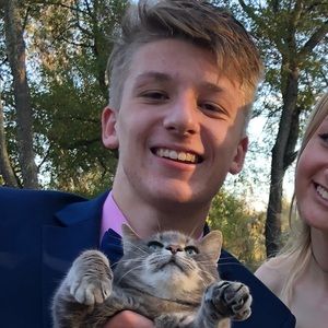 Meet your Posher, Grant